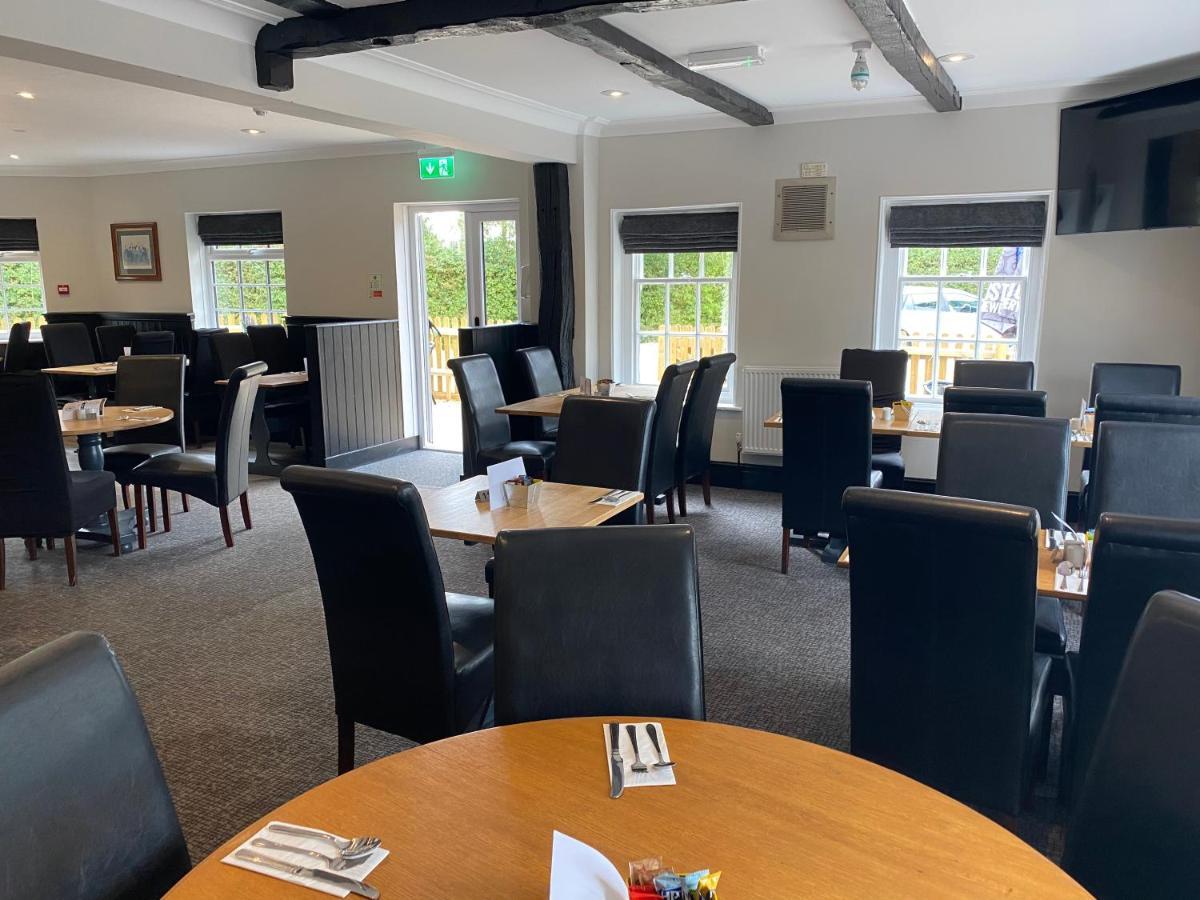 The New Wheel Inn Lymington Εξωτερικό φωτογραφία